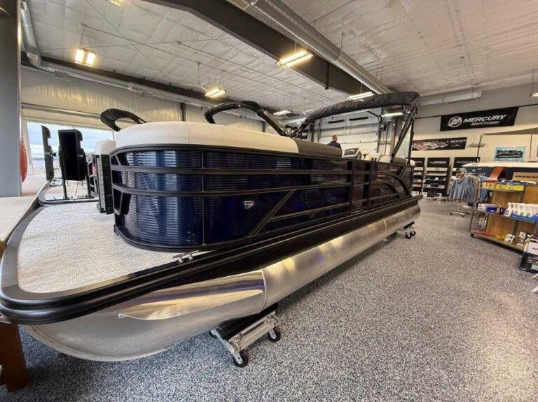 2026 Bennington 22SSR - SPS - SPECIAL PACKAGE US-ETWS9036J526 [photo 21]